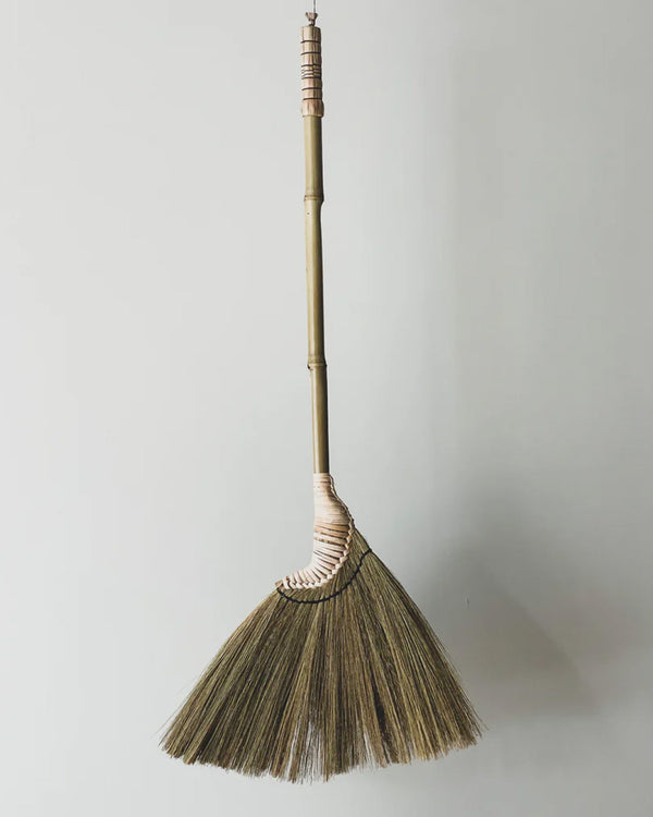 LOBSTER BROOM