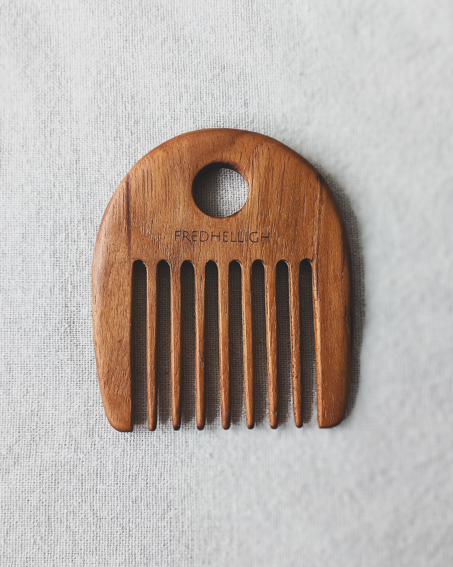 PACMAN HAIR COMB