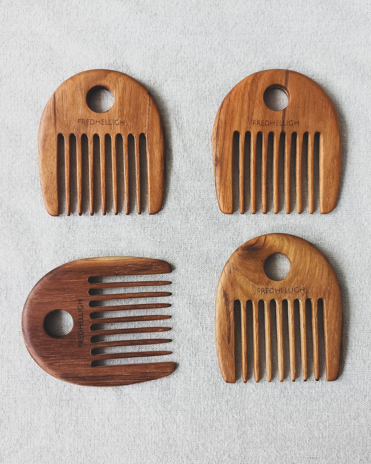 PACMAN HAIR COMB