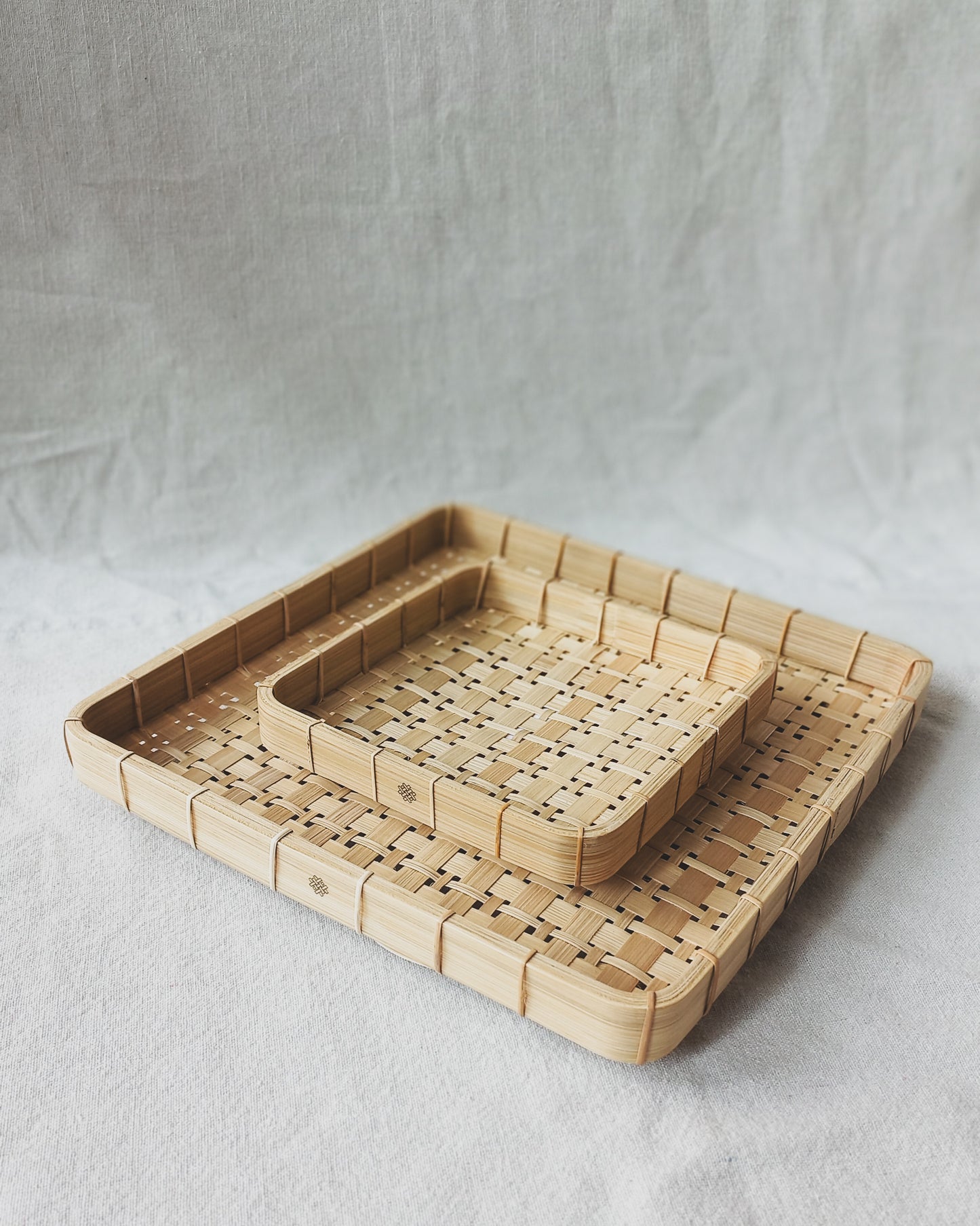 Damar Square Tray