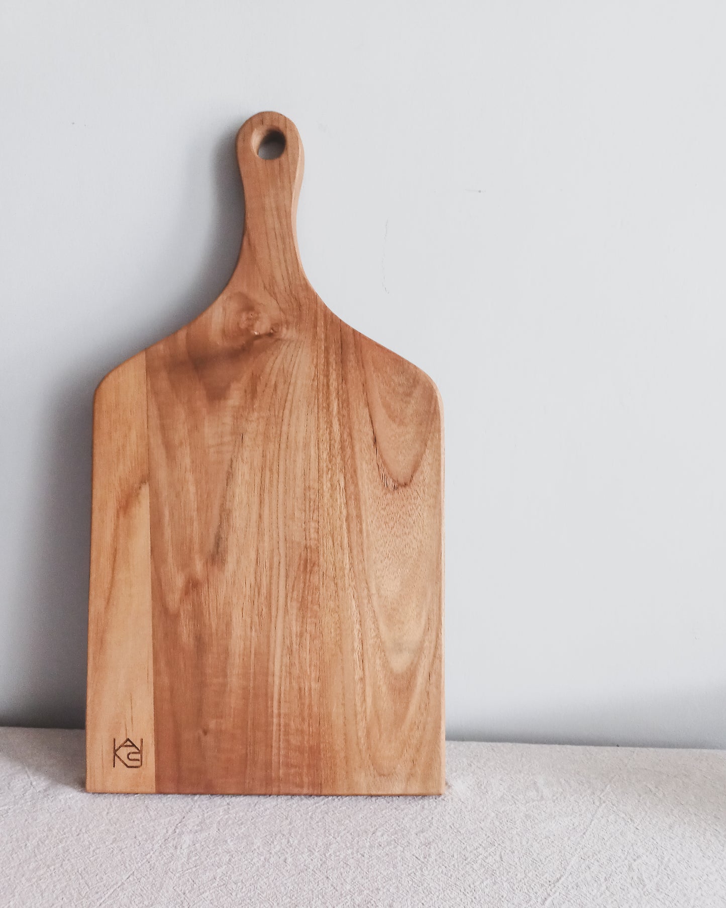 TAHAN SERVING BOARD