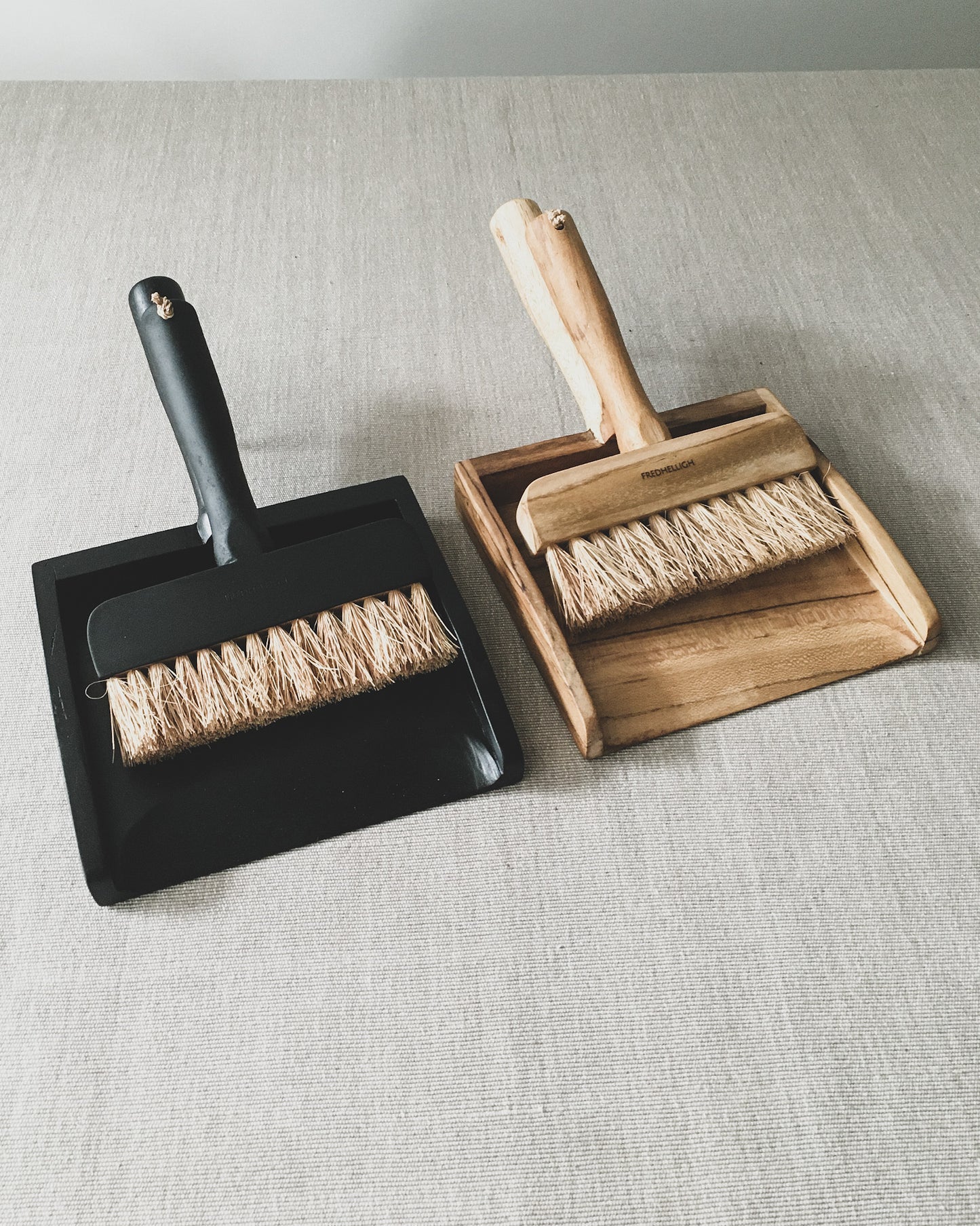 SQUARE DUSTPAN BRUSH SET