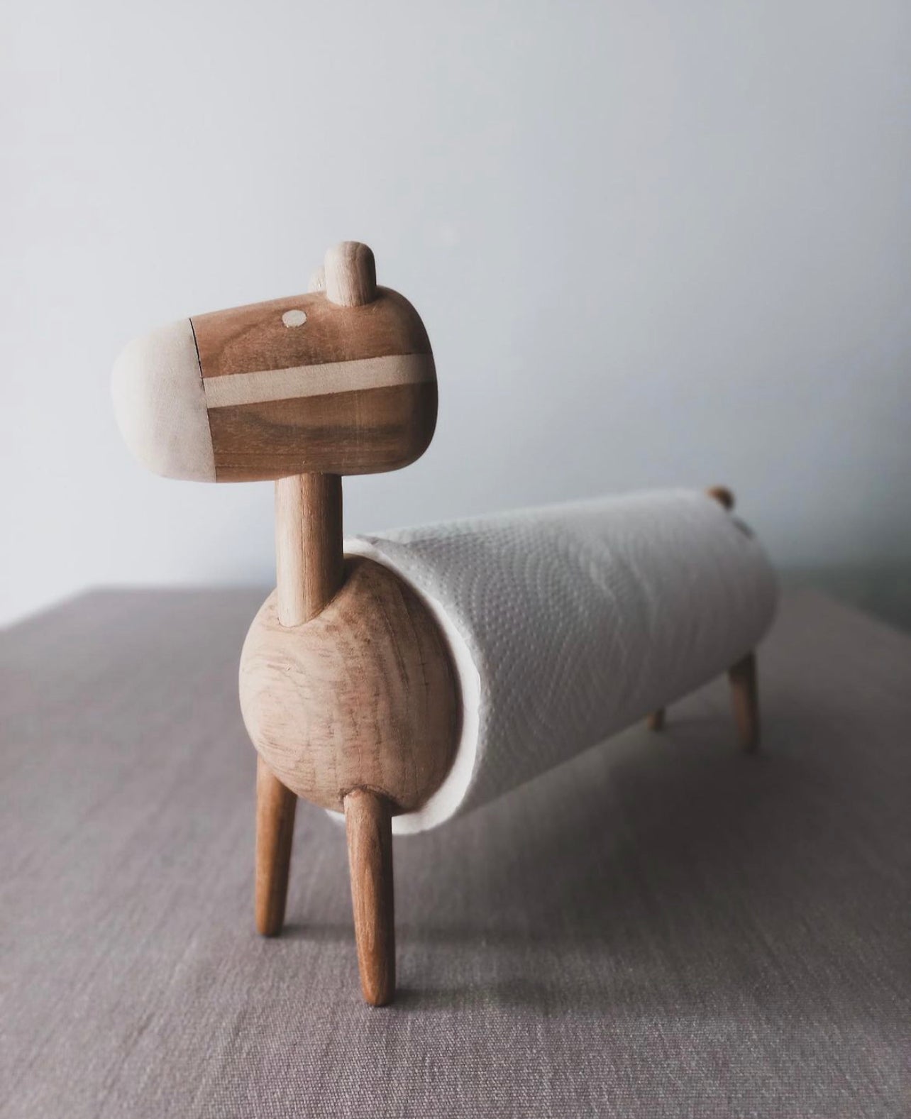 JACKY PAPER TOWEL HOLDER